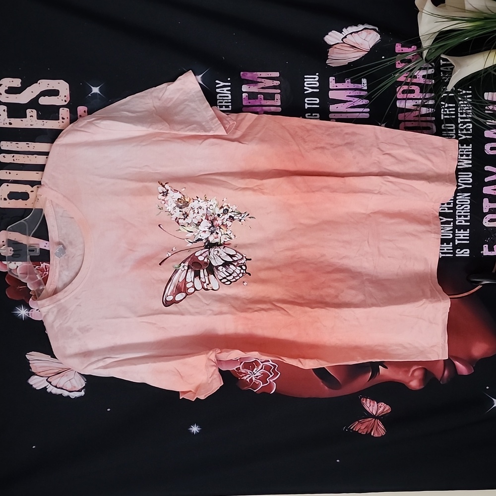 Custom Made Abstract Butterly/Coral Tyedye Tshirt